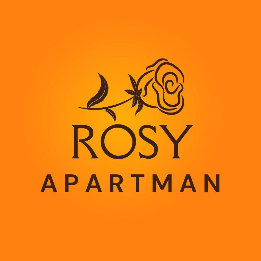 Rosy Apartman Apartment Vonyarcvashegy Exterior foto